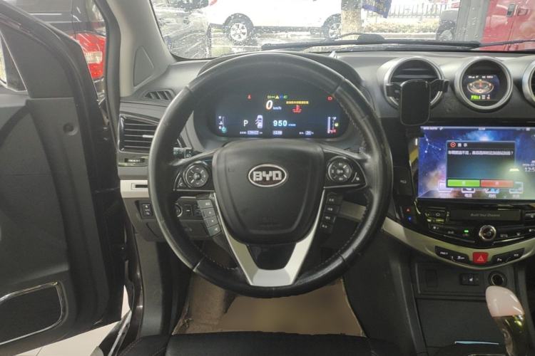 Used BYD S7 2015 2.0T Automatic Flagship Edition Steering Wheel