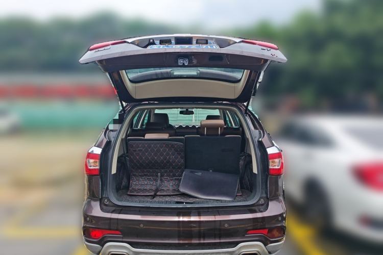 Used BYD S7 2015 1.5T Upgraded Manual Luxury Model Trunk