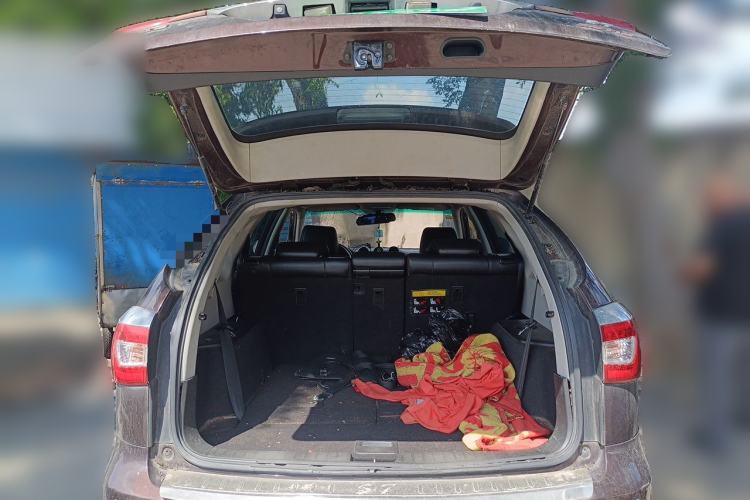 Used BYD S7 2015 2.0T Automatic Prestige Model Trunk