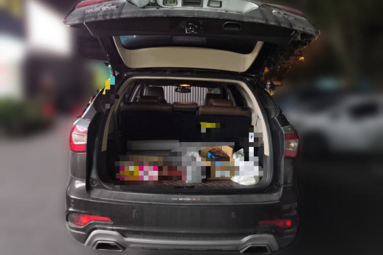 Used BYD S7 2015 2.0T Upgraded Automatic Luxury Version Trunk