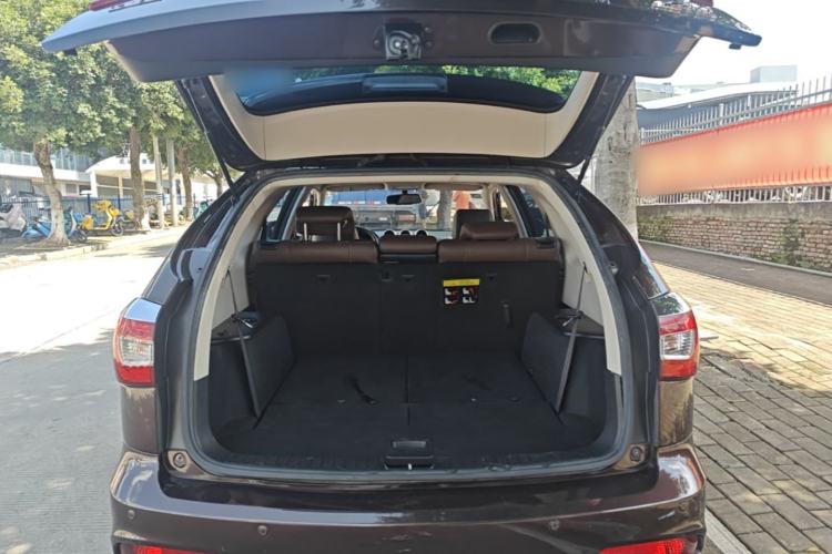 Used BYD S7 2015 2.0T Upgraded Automatic Luxury Version Trunk