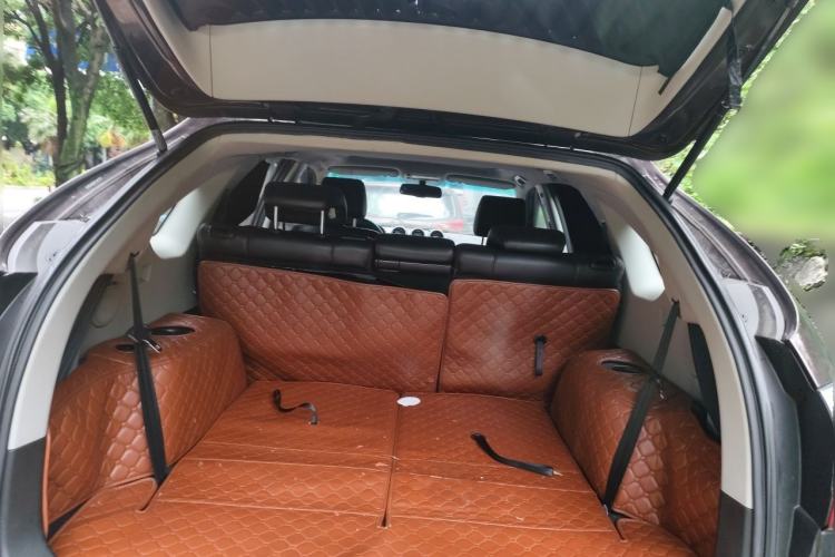 Used BYD S7 2015 2.0T Automatic Prestige Model Trunk