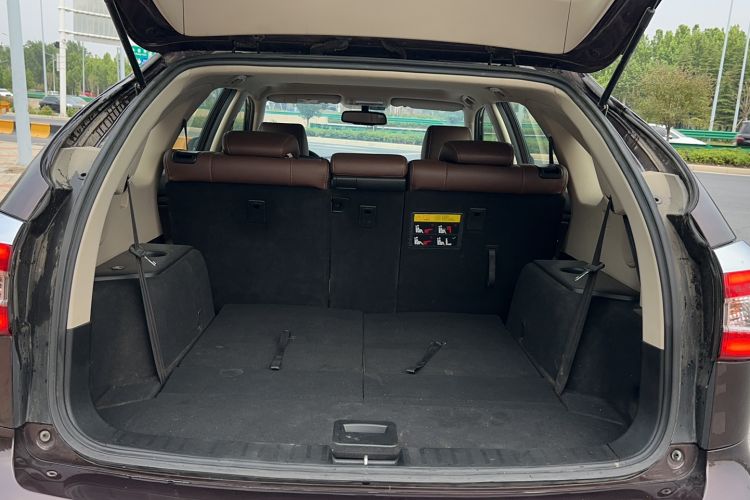 Used BYD S7 2015 2.0T Upgraded Automatic Luxury Version Trunk