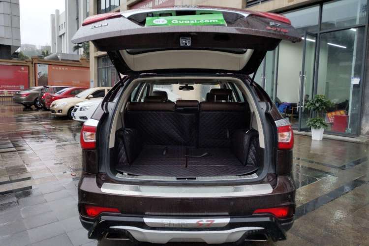 Used BYD S7 2015 2.0T Upgraded Automatic Luxury Version Trunk