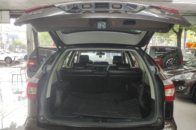 Used BYD S7 2015 2.0T Automatic Flagship Edition Trunk