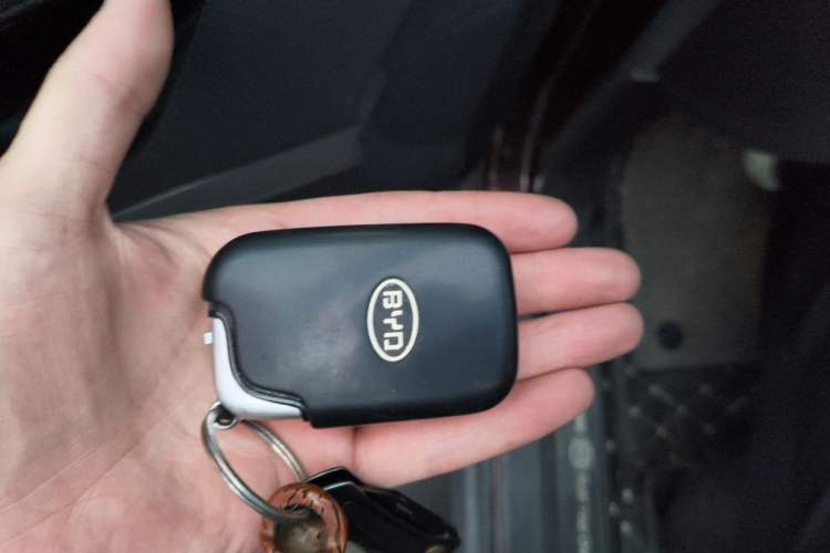 Used BYD S7 2015 2.0T Upgraded Automatic Luxury Version Vehicle Key
