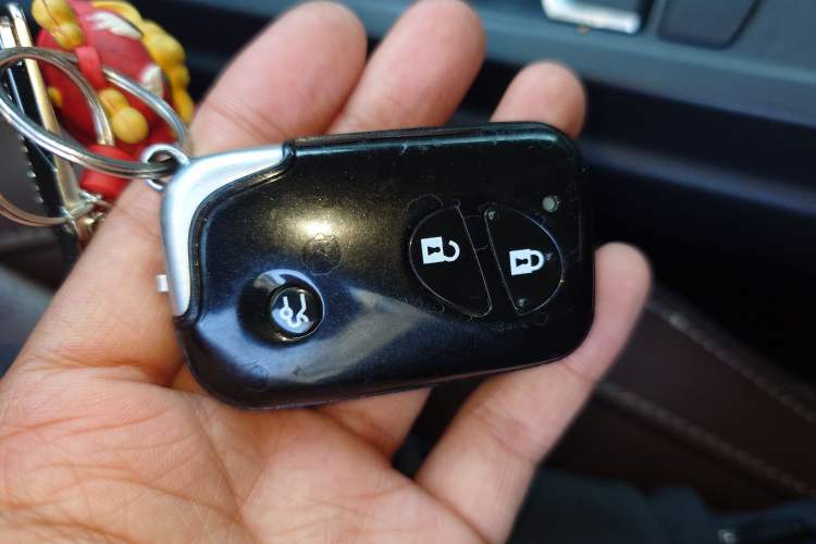 Used BYD S7 2015 2.0T Upgraded Automatic Luxury Version Vehicle Key