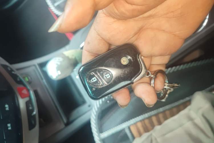 Used BYD S7 2015 2.0T Automatic Prestige Model Vehicle Key