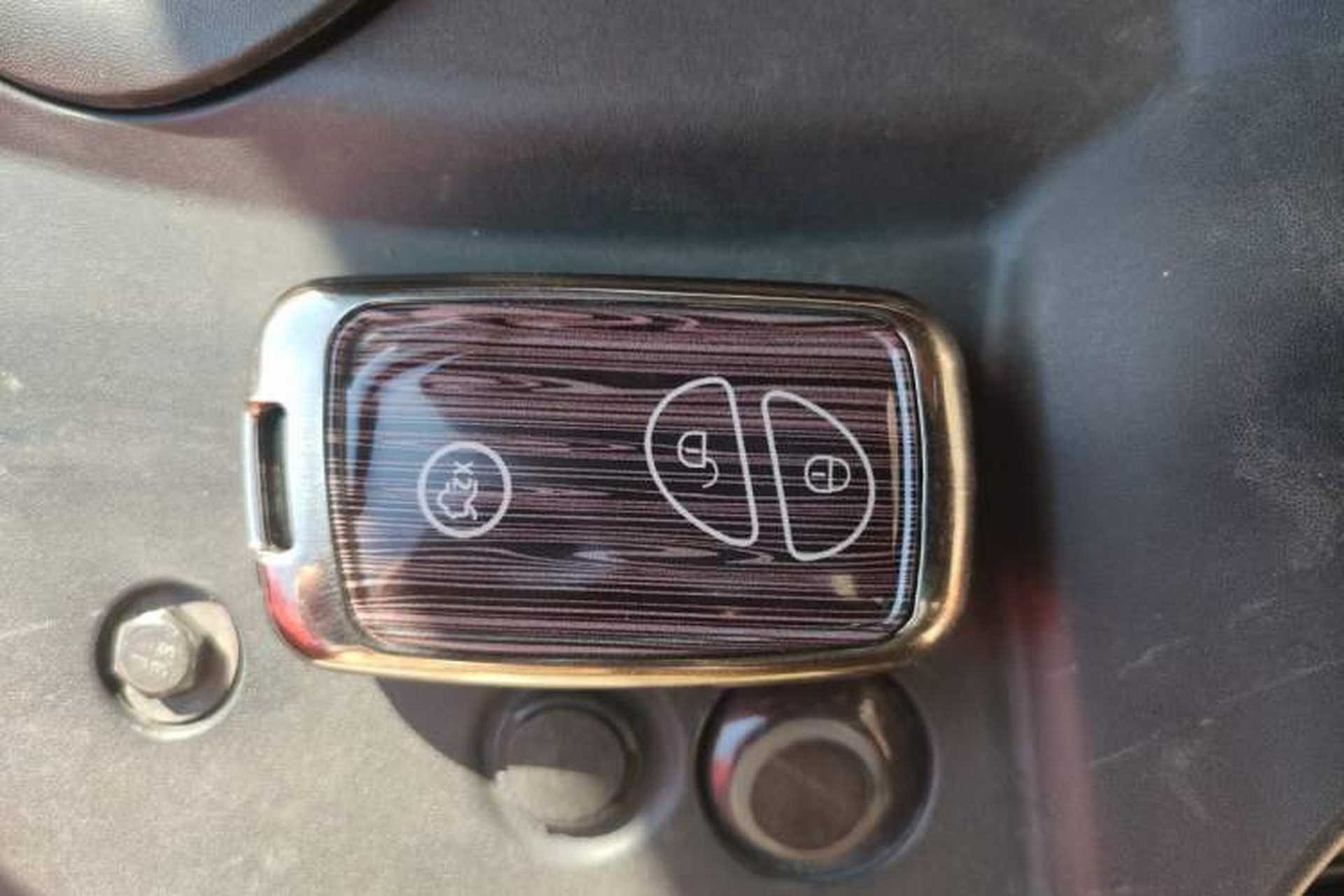 Used BYD S7 2015 2.0T Upgraded Automatic Luxury Version Vehicle Key