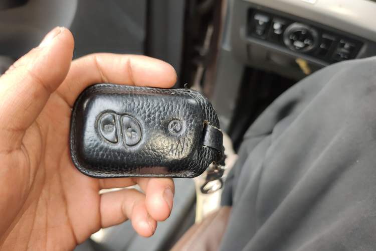 Used BYD S7 2015 2.0T Upgraded Automatic Luxury Version Vehicle Key