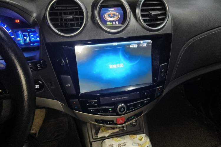 Used BYD S7 2015 1.5T Upgraded Manual Luxury Model Audio And AC Panel