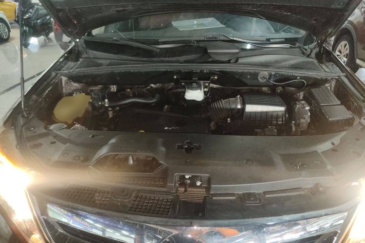 Used BYD S7 2015 2.0T Upgraded Automatic Luxury Version Engine Bay