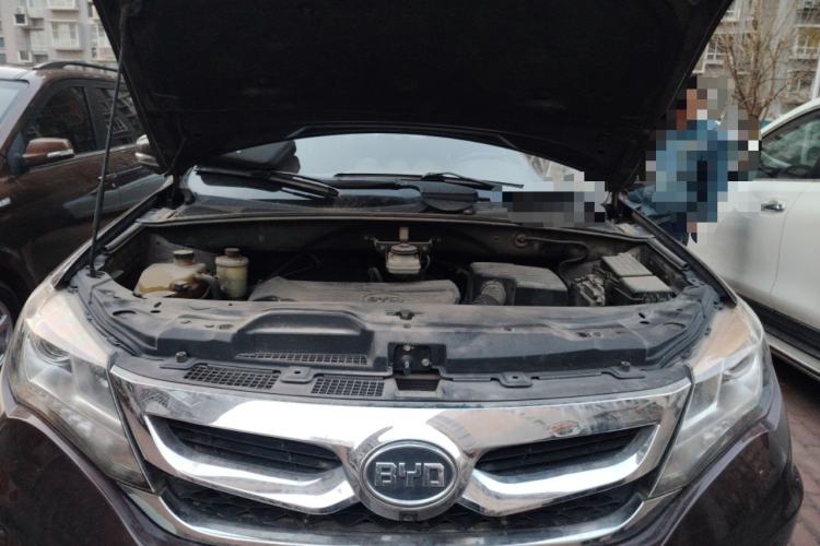 Used BYD S7 2015 1.5T Upgraded Manual Luxury Model Engine Bay