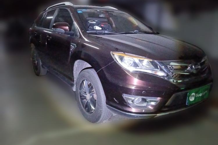 Used BYD S7 2015 1.5T Manual Luxury Model Front Right 45 Deg