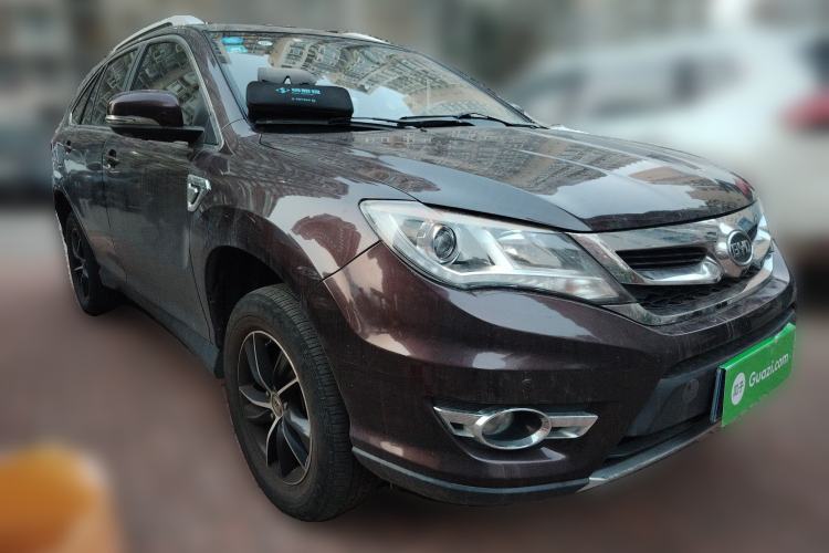 Used BYD S7 2015 1.5T Upgraded Manual Luxury Model Front Right 45 Deg