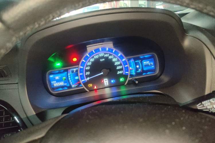 Used BYD S7 2015 2.0T Upgraded Automatic Luxury Version Instrument Cluster