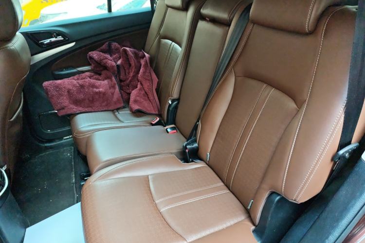 Used BYD S7 2015 2.0T Upgraded Automatic Flagship Version Left Rear Seat