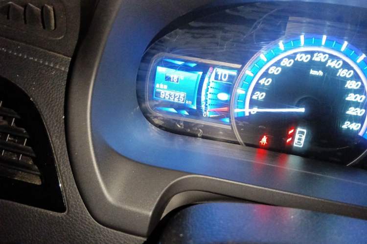 Used BYD S7 2015 1.5T Manual Luxury Model Odometer Close Up