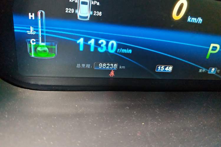 Used BYD S7 2015 2.0T Upgraded Automatic Flagship Version Odometer Close Up