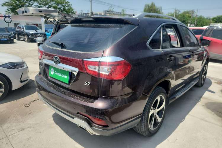 Used BYD S7 2015 2.0T Upgraded Automatic Luxury Version Rear Right 45 Deg