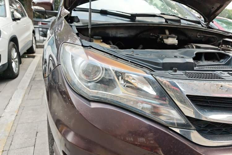 Used BYD S7 2015 2.0T Upgraded Automatic Flagship Version Right Front Headlight