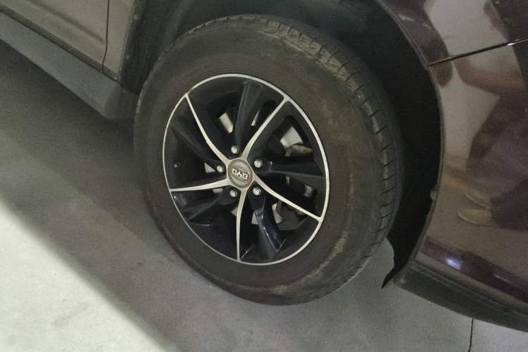 Used BYD S7 2015 1.5T Upgraded Manual Luxury Model Right Front Wheel Hub