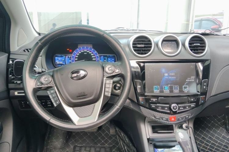 Used BYD S7 2015 2.0T Automatic Prestige Model Steering Wheel
