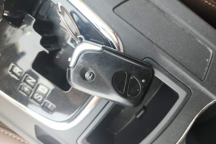 Used BYD S7 2015 2.0T Upgraded Automatic Luxury Version Vehicle Key
