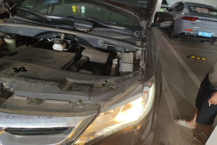 Used BYD S7 2015 1.5T Manual Luxury Model Engine Bay Left