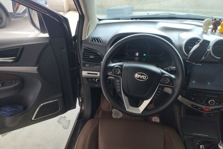 Used BYD S7 2015 1.5T Manual Luxury Model Steering Wheel
