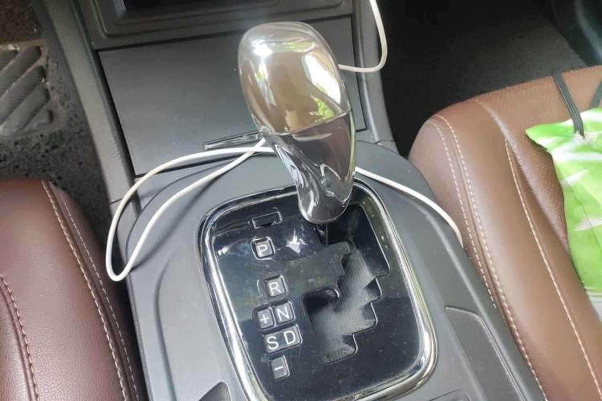 Used BYD S7 2015 2.0T Upgraded Automatic Luxury Version Gear Lever