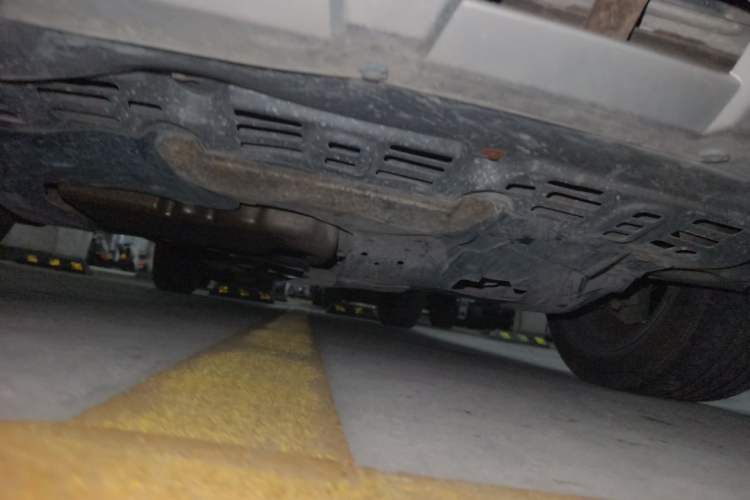 Used BYD S7 2015 2.0T Upgraded Automatic Flagship Version Chassis Front