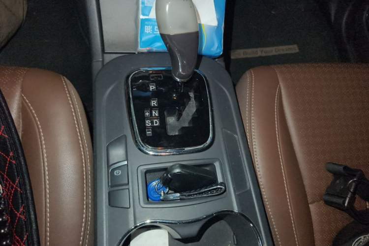 Used BYD S7 2015 2.0T Upgraded Automatic Flagship Version Gear Lever
