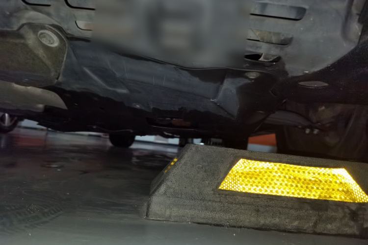 Used BYD S7 2015 2.0T Upgraded Automatic Luxury Version Chassis Front Left