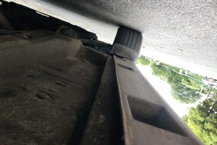 Used BYD S7 2015 2.0T Automatic Prestige Model Chassis Front Left