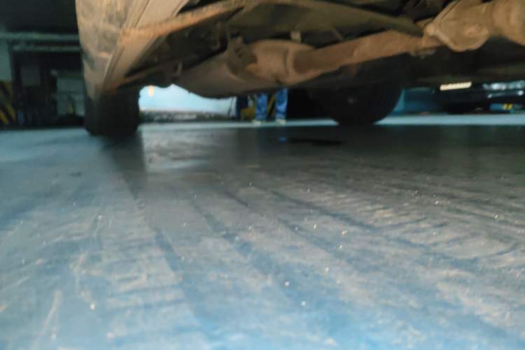 Used BYD S7 2015 2.0T Automatic Prestige Model Chassis Front Right