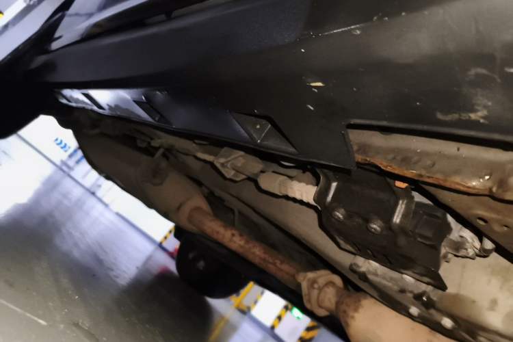 Used BYD S7 2015 2.0T Automatic Flagship Edition Chassis Front Right