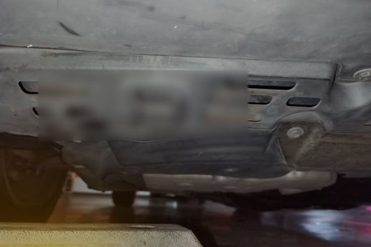 Used BYD S7 2015 2.0T Upgraded Automatic Luxury Version Chassis Front Right