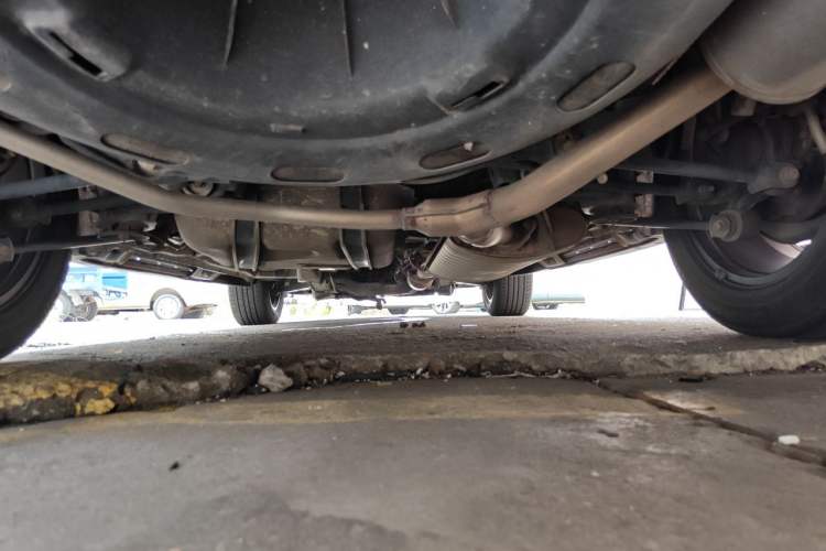 Used BYD S7 2015 2.0T Upgraded Automatic Luxury Version Chassis Rear