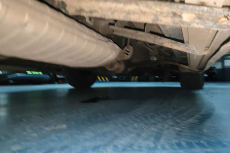 Used BYD S7 2015 2.0T Automatic Prestige Model Chassis Rear Right