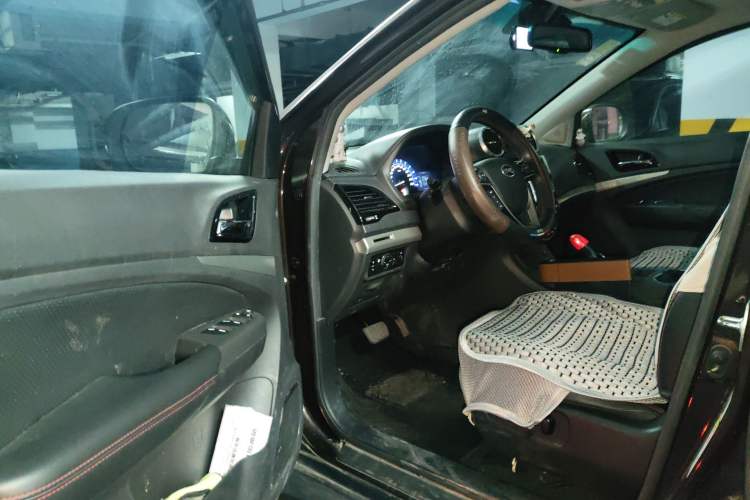 Used BYD S7 2015 2.0T Automatic Prestige Model Driver Seat