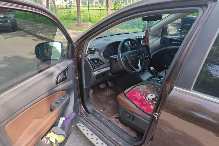 Used BYD S7 2015 2.0T Upgraded Automatic Luxury Version Driver Seat