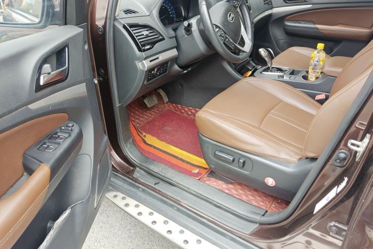 Used BYD S7 2015 2.0T Upgraded Automatic Luxury Version Driver Seat