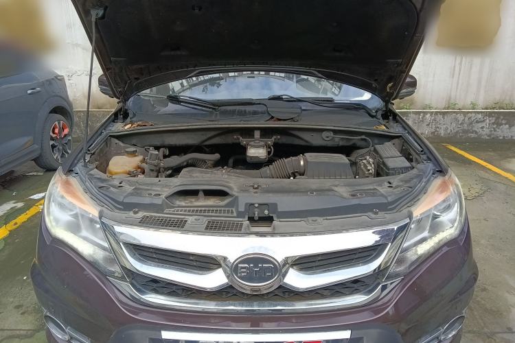 Used BYD S7 2015 2.0T Upgraded Automatic Luxury Version Engine Bay