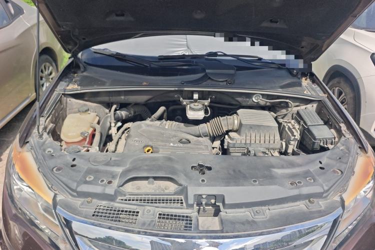 Used BYD S7 2015 2.0T Upgraded Automatic Luxury Version Engine Bay