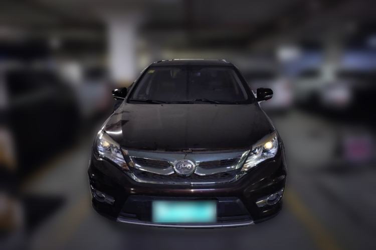 Used BYD S7 2015 2.0T Upgraded Automatic Flagship Version Front