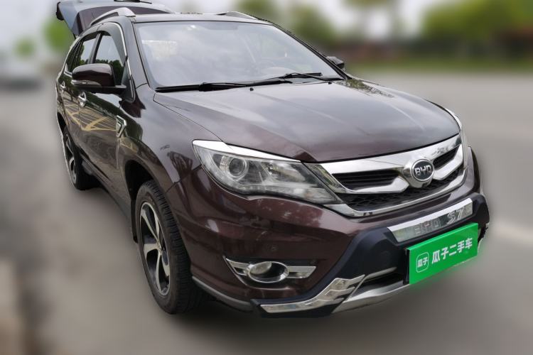 Used BYD S7 2015 2.0T Upgraded Automatic Luxury Version Front Right 45 Deg