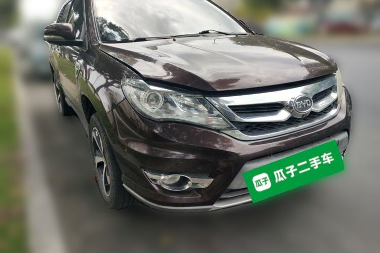 Used BYD S7 2015 2.0T Automatic Prestige Model Front Right 45 Deg