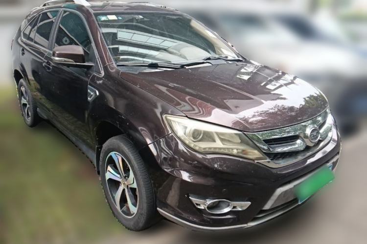 Used BYD S7 2015 2.0T Upgraded Automatic Luxury Version Front Right 45 Deg
