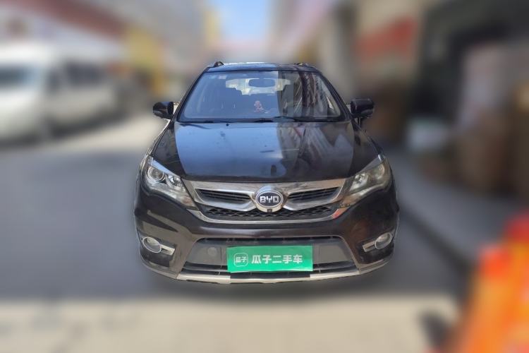 Used BYD S7 2015 2.0T Upgraded Automatic Luxury Version Front